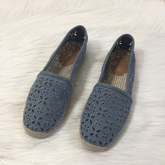 Michael Kors Darci Whased Denim Eyelet Espdrilles - Picture 4 of 8